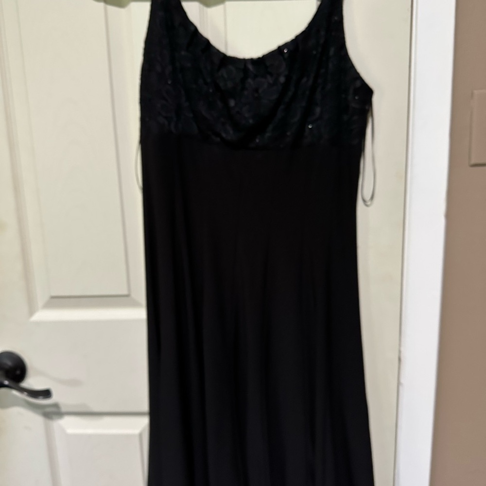 R&M Richards Black Sleeveless Dress